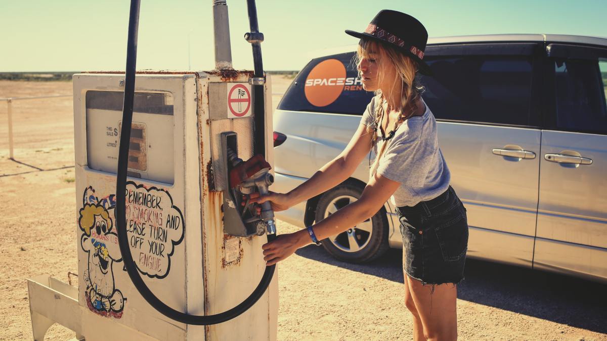 Use our tips to get a fuel discount in Australia. You'll be surprised how much you'll save on petrol!