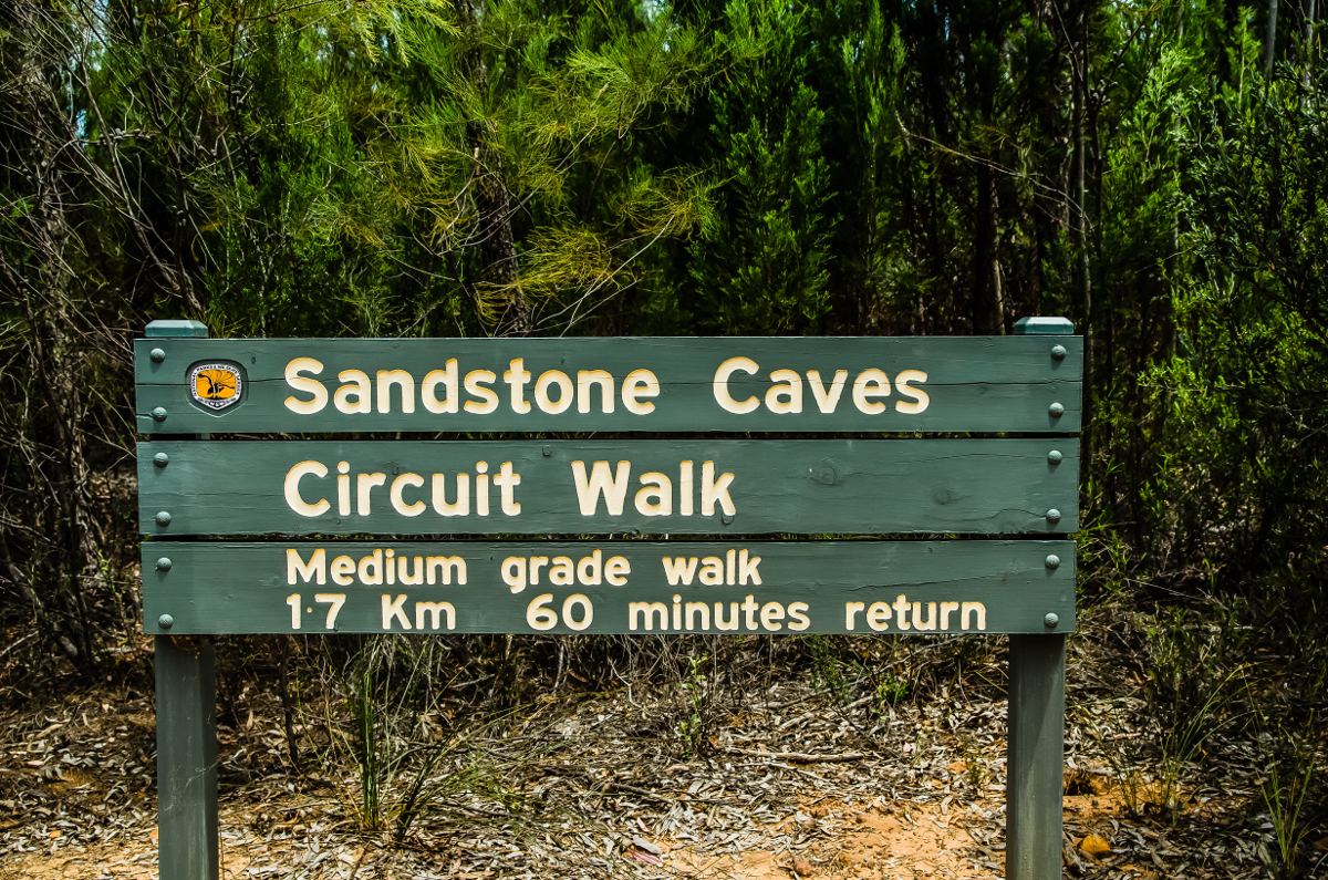 Sandstone caves near Coonabarabran | photo: sydneydawg2006 (CC BY NC ND 2.0)