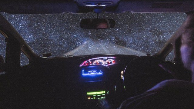 Spaceships road trip among the stars